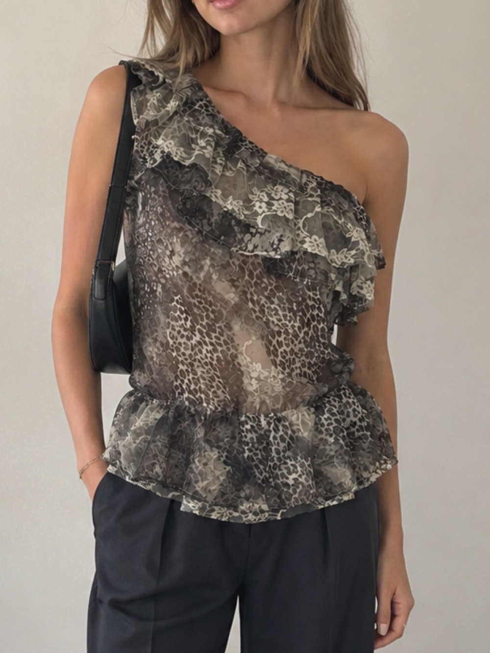 Guess Animal Print One-Shoulder Ruffle Lace Blouse size XS